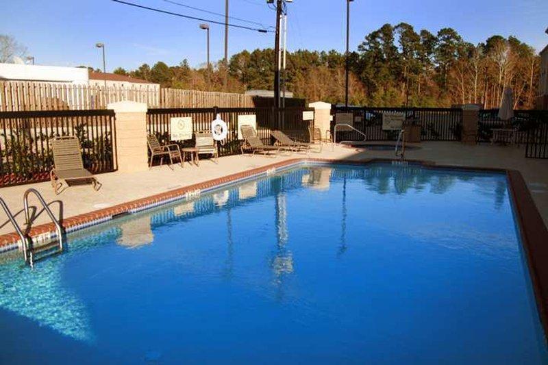 Hampton Inn & Suites Nacogdoches Exterior photo